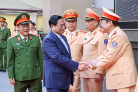 Thủ tướng Chính phủ chúc Tết, động viên cán bộ, chiến sĩ Cảnh sát Giao thông