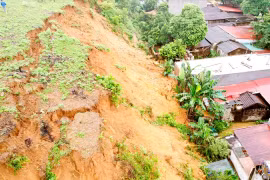 Miền Trung, Tây Nguyên: sạt lở chực chờ