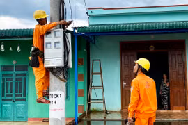 Điện về khu tái định cư ở Phú Thiện