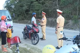 Huy động sức mạnh tổng hợp bảo đảm trật tự an toàn giao thông