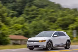 Hyundai Ioniq 5 chính thức bán tại Việt Nam, giá bán từ 1,3 tỷ đồng