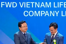 Công bố và vinh danh 50 doanh nghiệp FDI tiêu biểu đạt Giải thưởng Rồng Vàng 2024