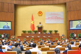 Đại biểu Quốc hội chuyên trách cho ý kiến 8 dự án luật trình tại kỳ họp thứ 7