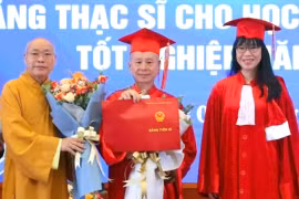 Bằng tiến sĩ của ông Thích Chân Quang: Chuyên gia nói bất thường, người hướng dẫn nói bình thường