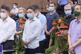 Vì sao doanh nghiệp phải 'rồng rắn' hối lộ cựu thư ký thứ trưởng Bộ Y tế?