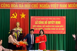 Cho thôi việc phó giám đốc sở xin nghỉ hưu ngay tại lễ bổ nhiệm