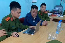 Bắt cựu giám đốc văn phòng đăng ký đất đai cùng thuộc cấp 