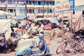 Buôn bán “chợ trời”