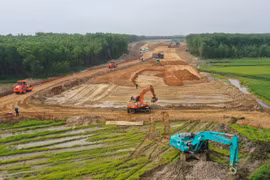 Đẩy nhanh tốc độ thi công cao tốc Quảng Ngãi - Hoài Nhơn