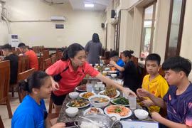 Vụ VĐV bóng bàn trẻ kêu đói: Các bên liên quan nhận kỷ luật khiển trách