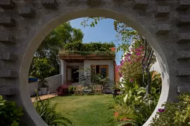 Ngôi nhà ấm áp giống như tổ dế mèn