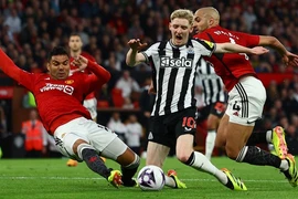 Thắng chật vật Newcastle, Man United sắp mất vé dự cúp châu Âu