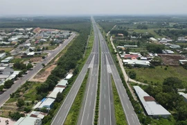 Lập Hội đồng thẩm định Báo cáo nghiên cứu khả thi dự án cao tốc Dầu Giây-Tân Phú