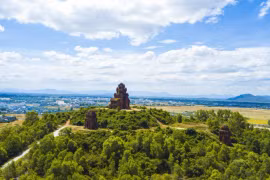 Năm 2024, Bình Định phấn đấu đón 5,5 triệu lượt khách, doanh thu 18.500 tỷ đồng