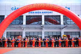 Thủ tướng: Khánh thành cùng lúc 4 công trình giao thông trọng điểm là một dấu mốc lịch sử