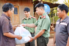 Vì bình yên buôn làng - Kỳ 1: “Bão ngầm” vượt biên