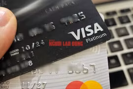 Sòng phẳng với chủ thẻ