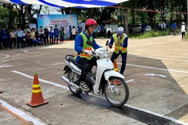 Nâng cao ý thức chấp hành pháp luật về giao thông cho học sinh