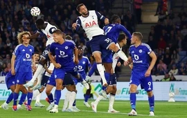 Leicester rượt đuổi, Tottenham mất điểm trận mở màn ở King Power