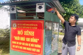 Ngôi nhà thu gom rác thải và những câu chuyện ấm tình người 