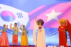 Đà Nẵng: Đặc sắc Lễ hội Việt Nam-Hàn Quốc tại Công viên Biển Đông