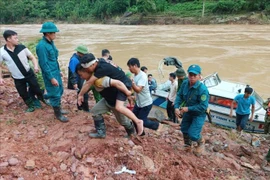 Đến 12 giờ 30 phút ngày 12/9 có 327 người chết và mất tích do bão số 3 và mưa lũ