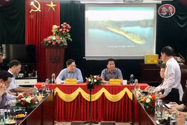 Bộ trưởng Bộ TN-MT Đặng Quốc Khánh làm việc với Đài Khí tượng Thủy văn khu vực Tây Nguyên