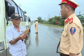 Chư Păh siết chặt kiểm soát xe ô tô đưa đón học sinh