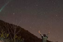 Chàng trai Việt 'săn' thành công 'sao chổi quỷ' hiếm gặp