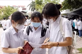 Thi Tốt nghiệp THPT từ năm 2025: Bộ GD-ĐT chưa chốt môn bắt buộc
