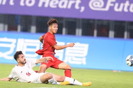 ASIAD 19: Thua đậm Iran, Olympic Việt Nam đối mặt nguy cơ bị loại
