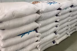 Phát hiện 2 tấn đường nhập lậu trước mùa Trung thu