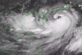 Bão số 1 di chuyển theo hướng Tây Tây Bắc có khả năng mạnh lên