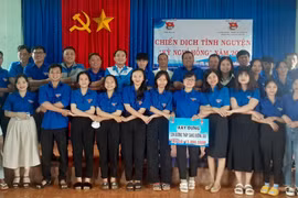 Ra quân Chiến dịch tình nguyện "Kỳ nghỉ hồng năm 2023"