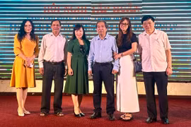 “Gia cố” nội lực cho văn nghệ sĩ