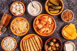 Hay mất ngủ, phải làm đêm: Đừng quên ăn những món này