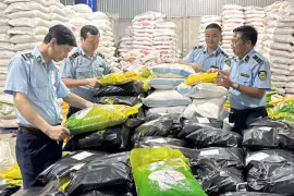 Phát hiện thêm 1 tổng kho sản xuất gạo ST25 'nhái'