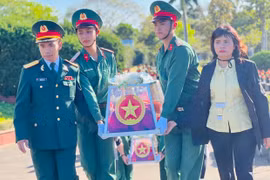 Nghĩa tình người lính