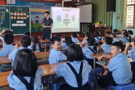 Dạy thêm học thêm: Không nên cấm, mà quản thật tốt