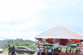 Hàng trăm cảnh sát vây bắt 1 giám đốc công ty bất động sản ở Đồng Nai