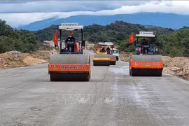 Đẩy nhanh tiến độ các công trình, dự án quan trọng quốc gia 