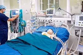 Nhiều trẻ em gặp nguy hiểm tính mạng vì nhiễm vi khuẩn tụ cầu vàng