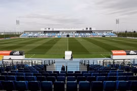 Real Madrid sốc vụ 3 cầu thủ trẻ bị bắt ngay trên sân tập