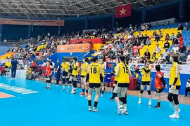 Bóng chuyền nữ Việt Nam ra quân ấn tượng giải châu Á 