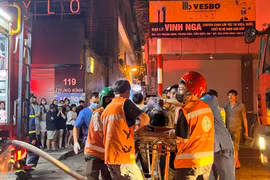 Vụ cháy nhà trọ ở Hà Nội: Bàng hoàng và thương xót