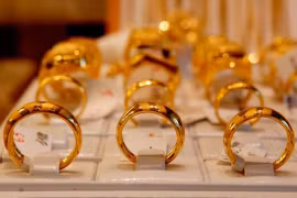 Giá vàng hôm nay 19-8: Giá vàng nhẫn tròn trơn đồng loạt tăng