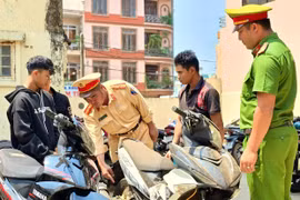Cần giải pháp quyết liệt để kiềm chế tai nạn giao thông