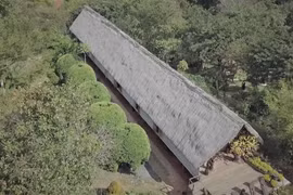 Người Ê Đê thay đổi để gìn giữ, phát triển nhà dài truyền thống 