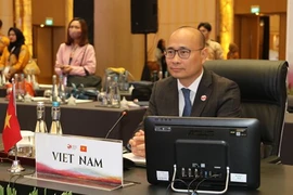 Hội nghị cấp cao ASEAN 43: AECC thảo luận 16 sáng kiến ưu tiên kinh tế