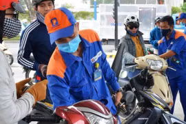 Giảm thuế với xăng dầu, ngân sách 'hụt' hơn 19.700 tỉ đồng